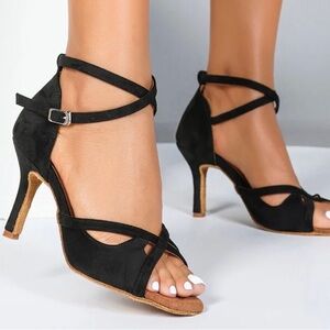 Dance shoes New Size 8